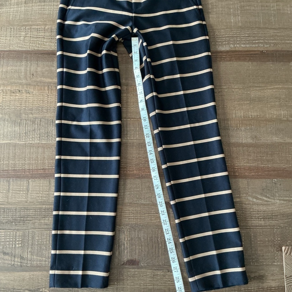 Banana Republic Woman’s Blue/Tan Striped Trouser Ryan Pants Size 2 - Picture 7 of 10